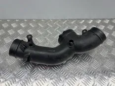 Патрубок воздушного фильтра Audi A8 D4 4.2 CDR