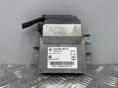 Блок управления ручником Volkswagen Passat B6