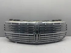 Решетка радиатора Lincoln Navigator U326