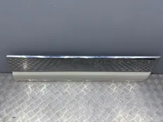 Накладка двери передняя правая Lincoln Navigator