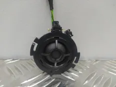 Динамик Audi A4 B9