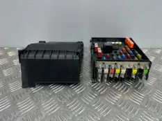 Блок предохранителей Volkswagen Passat B6