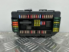 Блок предохранителей салонный передний BMW X5 F15