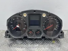 Панель приборов Volkswagen Passat B6