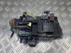 Блок предохранителей Lincoln Navigator U326 5.4