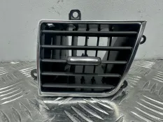 Воздуховод салона передний правый Audi A8 D4