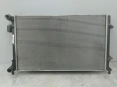 Радиатор охлаждения Volkswagen Passat B6 2.0 BVY