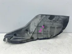 Подкрылок правый Mazda 3 BK