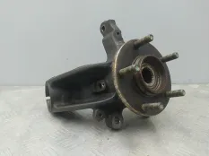 Ступица передняя левая Mazda 3 BK