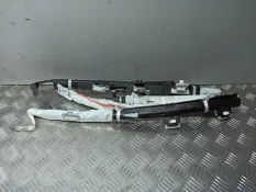 Шторка безопасности правая Subaru Outback BS