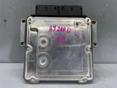 Блок управления двигателем Jaguar XE X760 2.0T