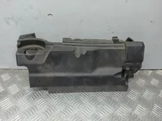 Крышка двигателя левая Land Rover Discovery 4 L319