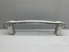 Усилитель бампера передний Audi A4 B8