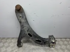 Рычаг нижний передний правый Subaru Outback BS