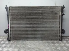 Радиатор охлаждения Volkswagen Passat B6 3.2 AXZ