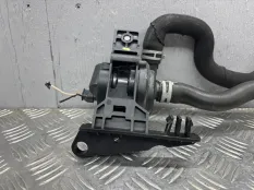 Водяная помпа Land Rover Discovery 4 L319 3.0T