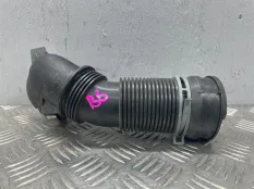 Патрубок воздушного фильтра Volkswagen Passat B6