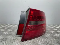 Фонарь задний правый Audi A4 B8