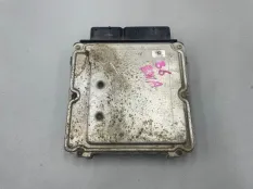 Блок управления двигателем Volkswagen Passat B6