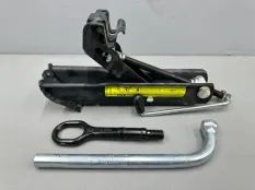 Домкрат Volkswagen Passat B6