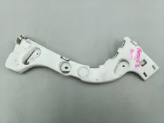 Крепление бампера заднее левое Ford Focus 3 CB8