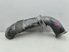 Патрубок воздушного фильтра левый Porsche Cayenne