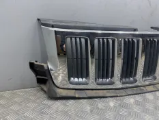 Решетка радиатора Jeep Grand Cherokee WK2