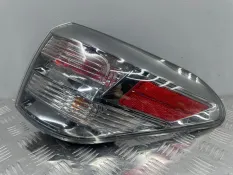 Фонарь задний правый Lexus RX270 AGL10
