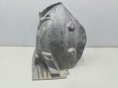 Подкрылок передний правый Renault Megane KZ