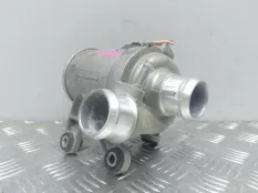 Водяная помпа Mercedes C-Class W205 2.0 274.920