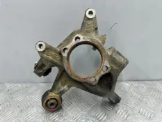 Кулак задний правый Subaru XV GP