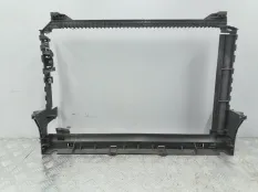 Крепление радиатора Jaguar XE X760