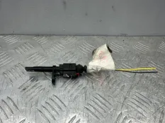 Датчик ABS задний Audi A4 B9