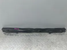 Уплотнитель капота Ford Focus 3 CB8