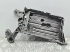Площадка аккумулятора Audi A3 8V