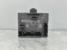 Блок управления дверьми передний левый Volkswagen