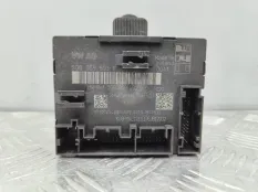 Блок управления дверьми передний правый Volkswagen
