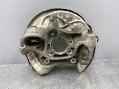 Кулак задний Audi A4 B9