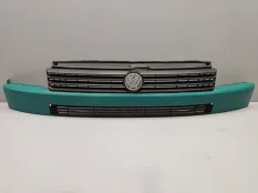 Решетка радиатора Volkswagen Caravelle T4