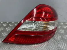 Фонарь задний правый Mercedes SLK R171