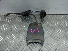 Блок управления бензонасосом Volkswagen Golf 7