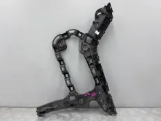 Крепление бампера заднее левое Volkswagen Passat