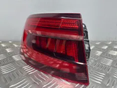 Фонарь задний левый Audi A4 B9