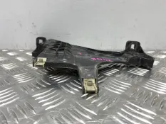 Кронштейн передний левый Audi A4 B8 ALLROAD 2.0T