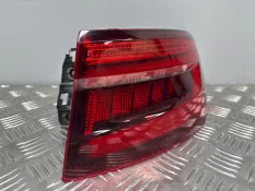 Фонарь задний правый Audi A4 B9