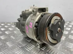 Компрессор кондиционера Volkswagen Passat B6 3.2