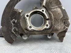 Кулак передний правый BMW X5 F15