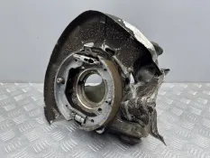 Кулак задний правый BMW X5 F15