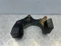 Крепление редуктора Suzuki Grand Vitara TD 2.4