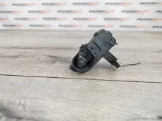 Активатор лючка бензобака Skoda Yeti 2011 7P0810773B 5L 1.8 TFSI CDAA